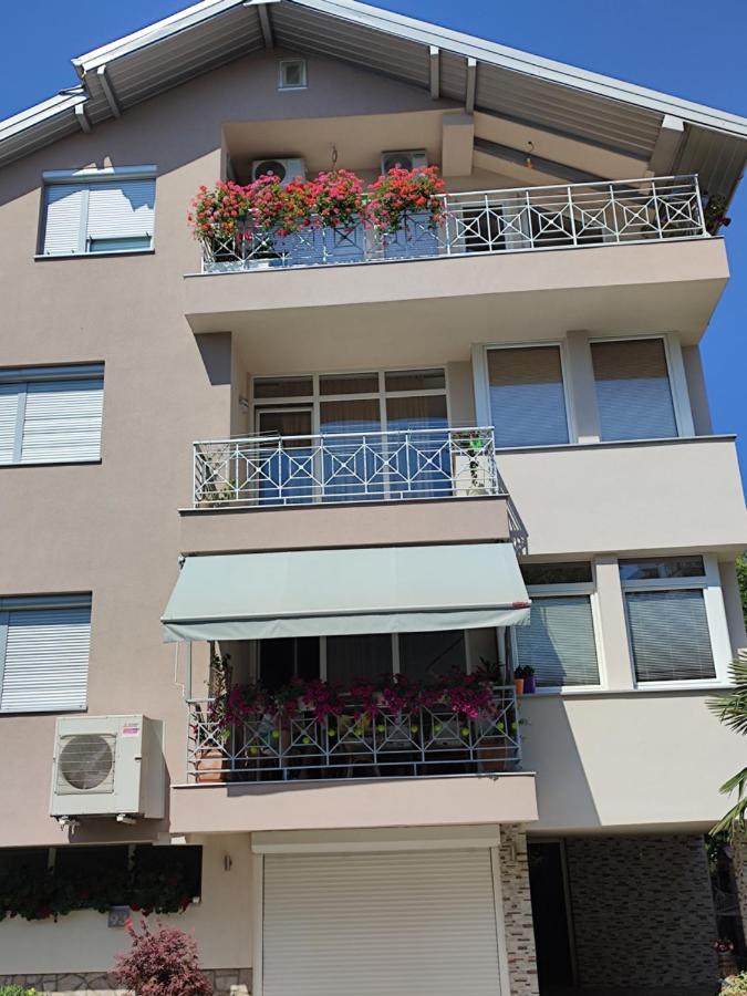Apartment Happy *